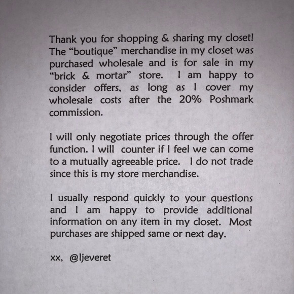 Kendra Scott Carey Earrings. - Picture 5 of 5